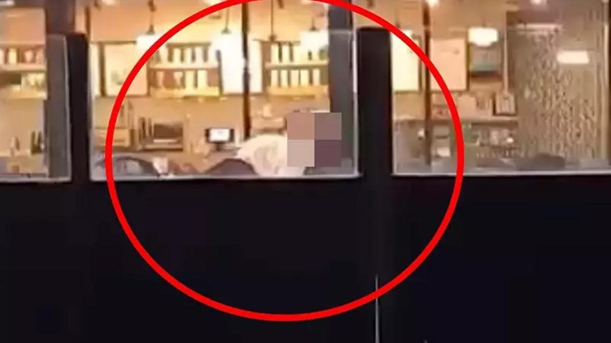 Alışveriş merkezinde dehşet! 22 yaşındaki genç kız silahlı saldırıda hayatını kaybetti