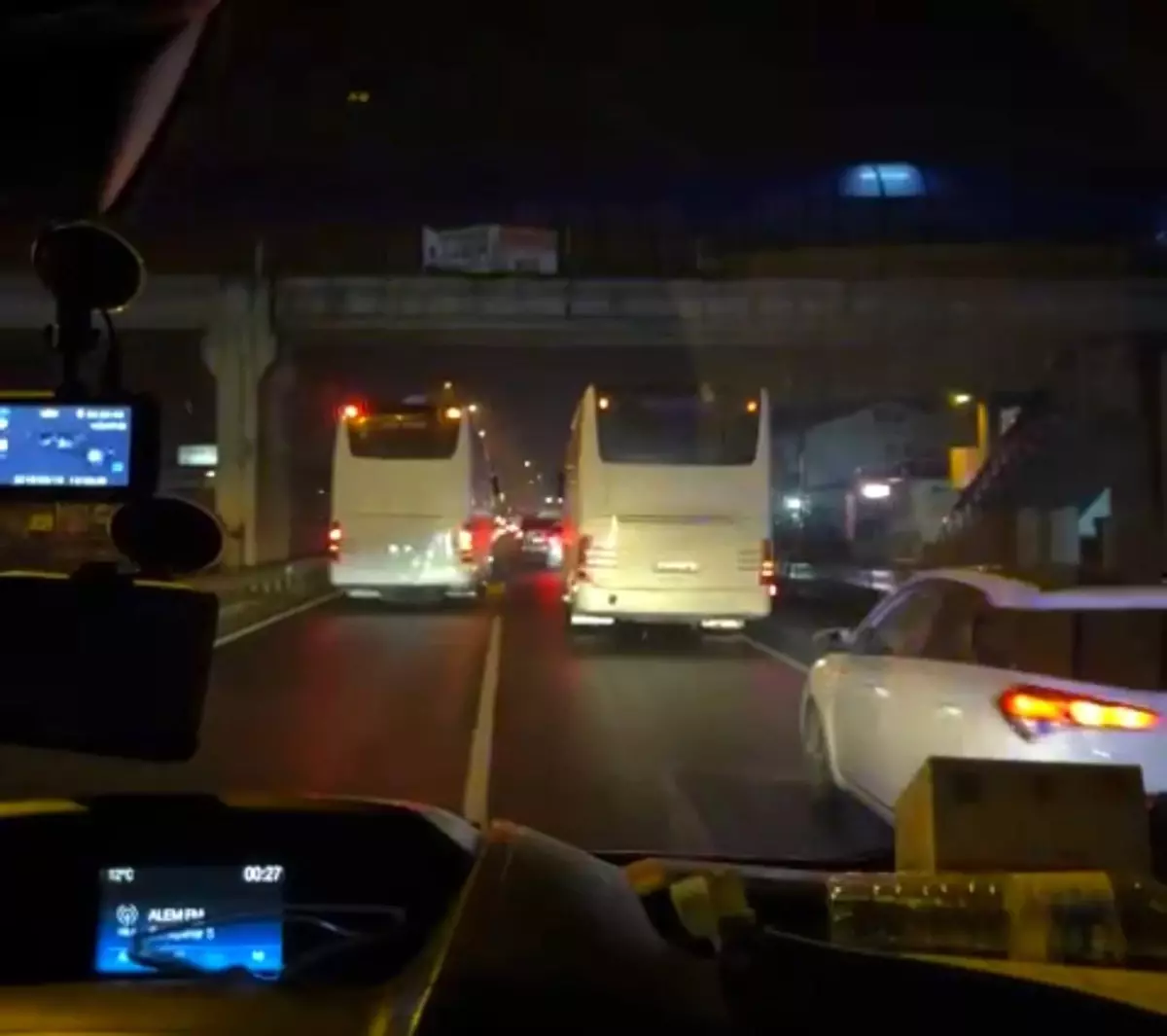 Düzce’de Ambulansa Yol Açıldı