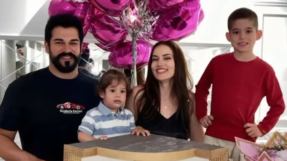 Fahriye Evcen’den aile pozu! Oğullarıyla pazar keyfi göz kamaştırdı!