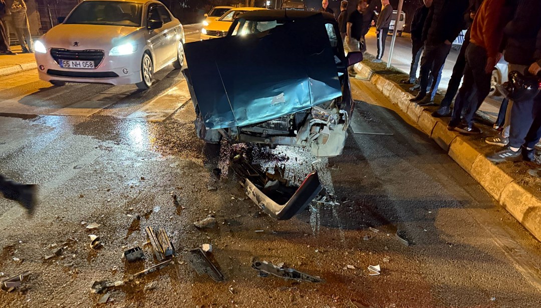 Tokat’ta zincirleme kaza meydana geldi: 2 kişi yaralandı