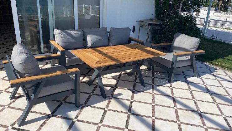 Bahçe Mobilyaları Seçimi ve Bahçe Mobilya Takımı Kurulumu